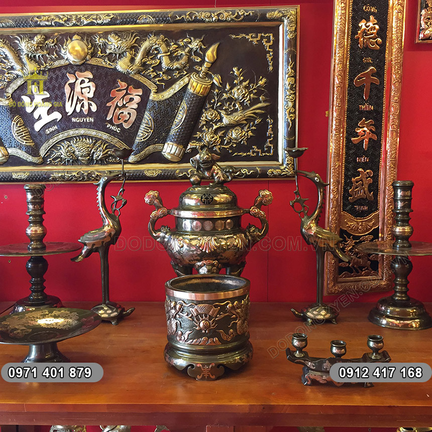 Bộ Đồ Thờ Đồng Đỏ Nền Đen Chữ Triện 60cm